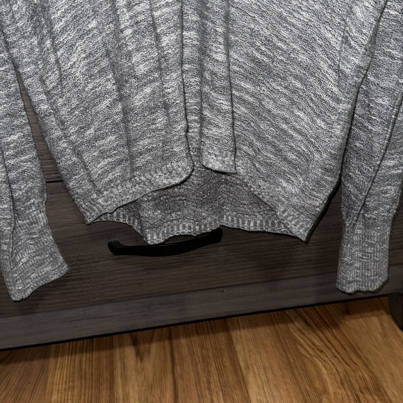 Cute grey Sweater🩶 - Picture 4 of 4